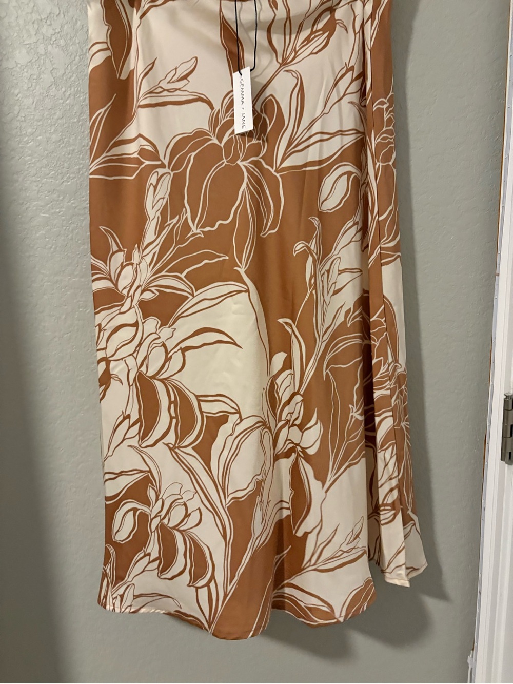 Gemma +Jane Cream & Tan Floral A-Line Midi Skirt